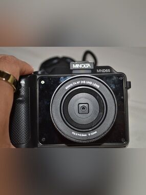 Minolta MND65 Compact Digital Camera - Black